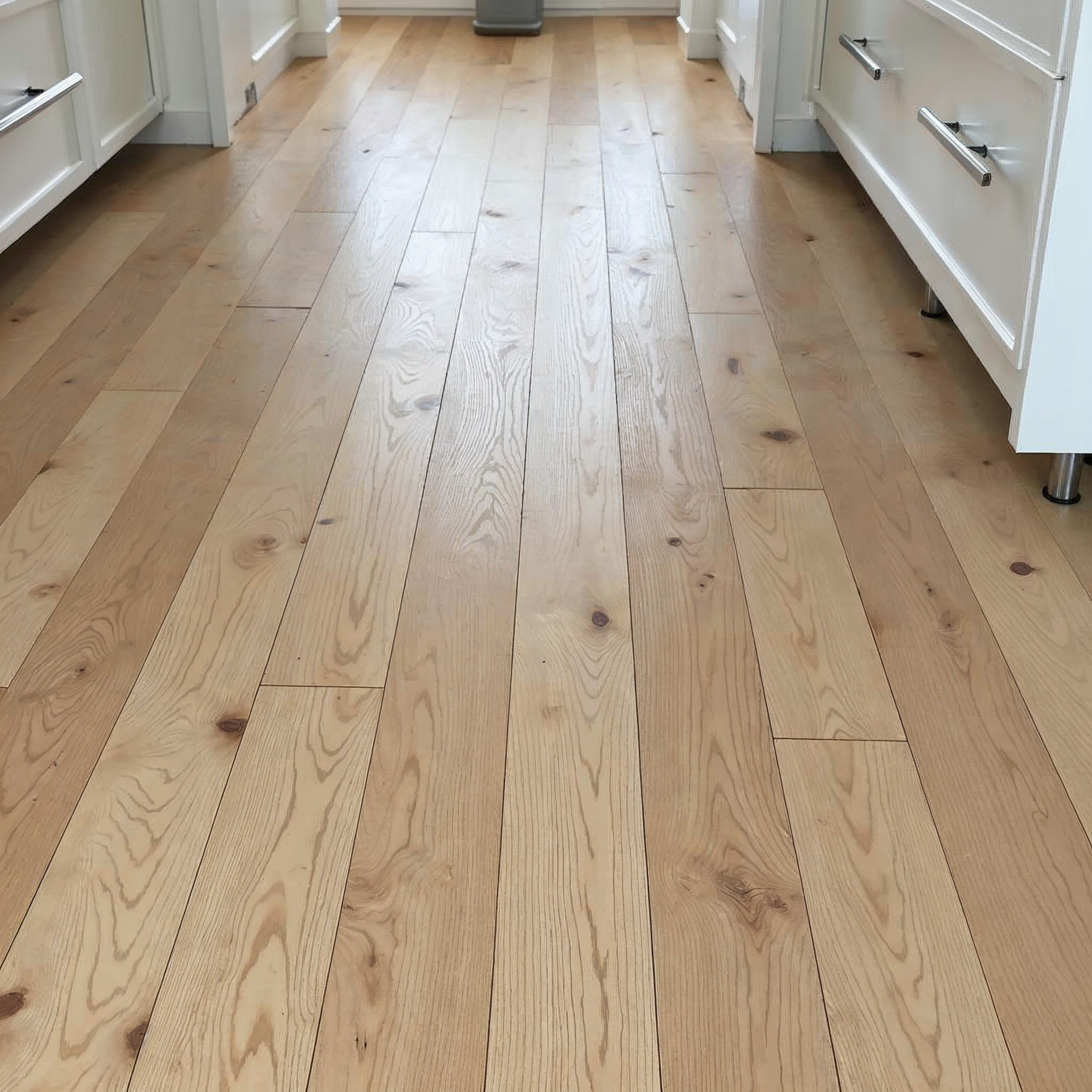 LVP vs. Laminate: A Cost & Durability Comparison for Maryland Homeowners