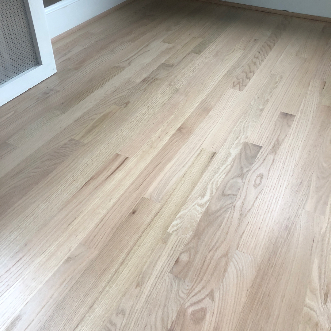 Red Oak vs. White Oak Hardwood: Which is Best for Your Maryland Home?